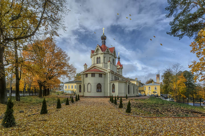 Храмы и памятники деревянной архитектуры Ораниенбаума
