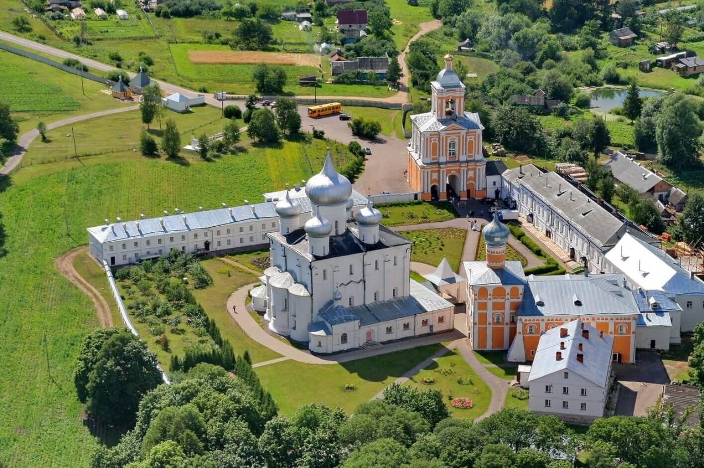 Варлаамо-Хутынский монастырь на праздник прп. Варлаама Хутынского