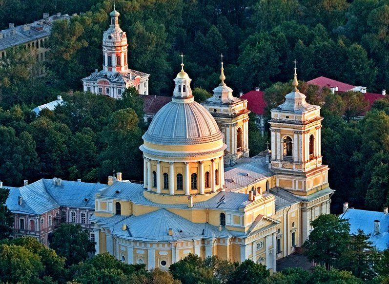 Санкт-Петербург и окрестности. Для организованных групп от 10 чел.